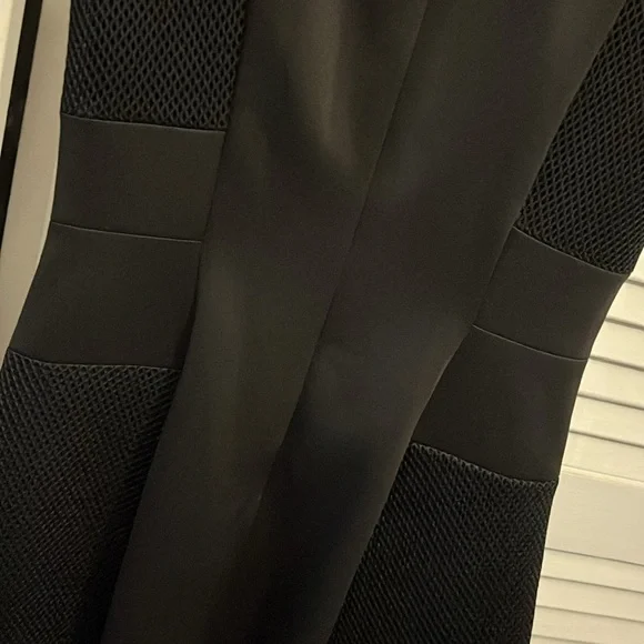 DKNY dress. NWOT. Size 6 - Picture 9 of 12